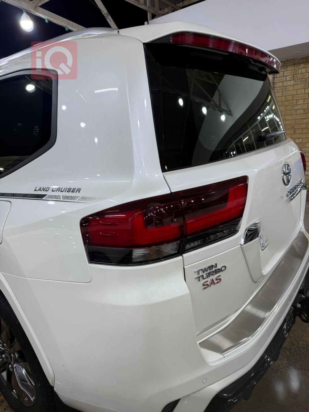 تويوتا لاندكروزر